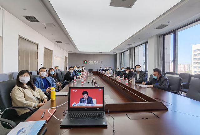 3200威尼斯vip观看十九届六中全会新闻发布会-良乡教工会场_副本.jpg